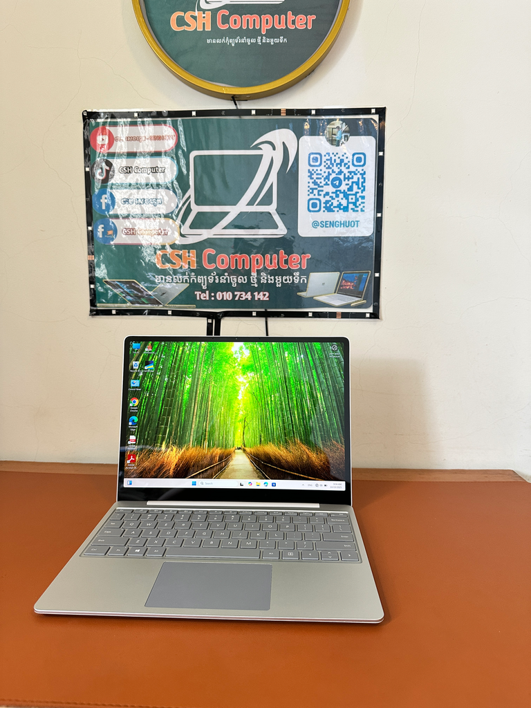 Microsoft Surface Laptop Go